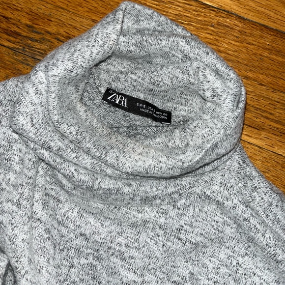 Zara turtle neck dress - Picture 2 of 3